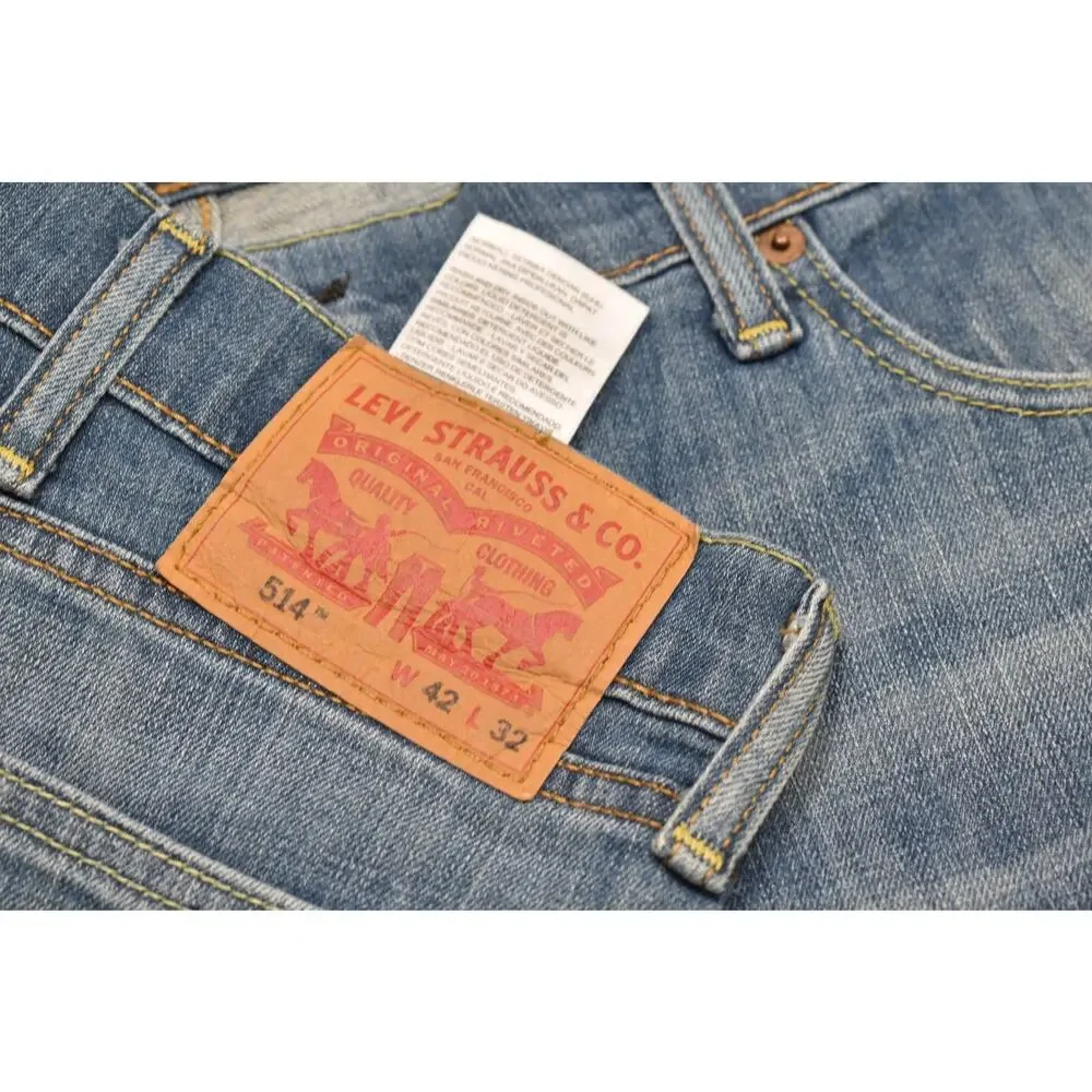 Levi's 514 Men's Straight Fit Jeans Blue Denim Size 42x32 99% Cotton Blend Light